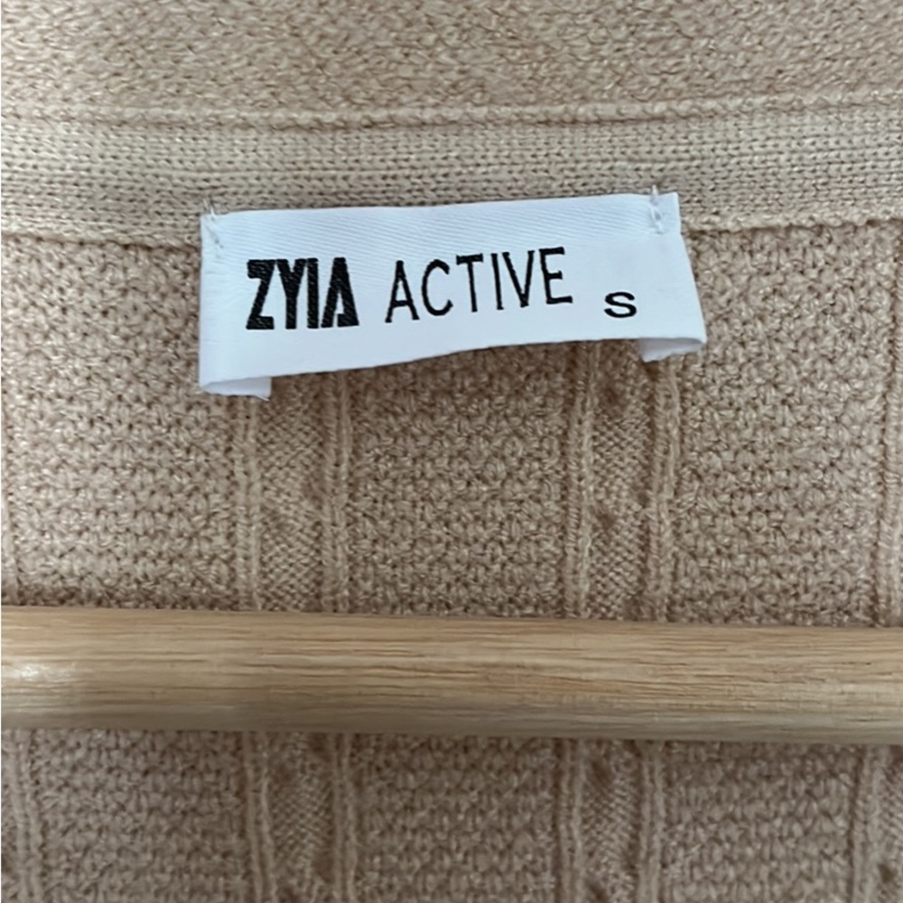 Stuart active camel cardigan